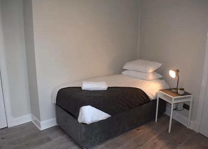 Kelpies Serviced Apartments- Victoria